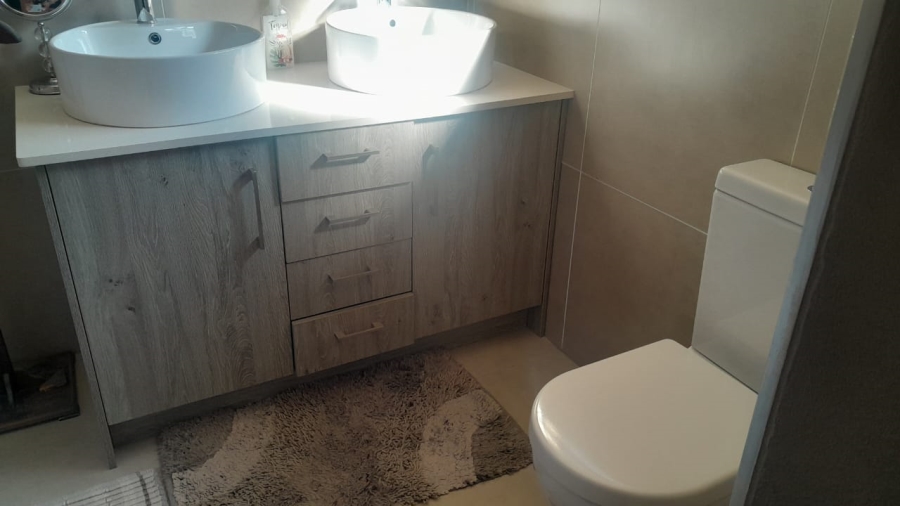 2 Bedroom Property for Sale in Flamwood North West